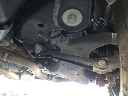 Used 2021 Ford Explorer Limited w/ Equipment Group 301A AWD/4WD image 87