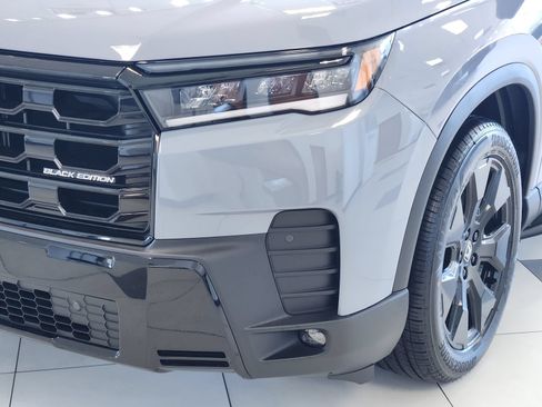New 2026 Honda Pilot Black Edition image 10