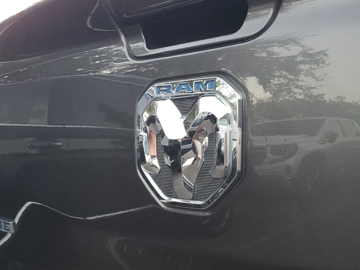Used 2021 RAM 1500 Laramie w/ Sport Appearance Package AWD/4WD image 6