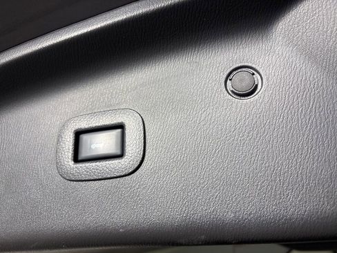 Used 2024 INFINITI QX80 Luxe image 17