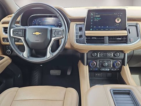Used 2022 Chevrolet Tahoe Premier AWD/4WD image 18
