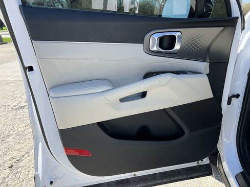Used 2022 Kia Sorento SX image 23