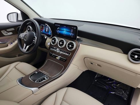 Used 2022 Mercedes-Benz GLC 300 4MATIC image 26