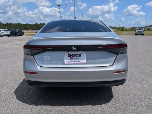 Used 2024 Honda Accord EX image 4