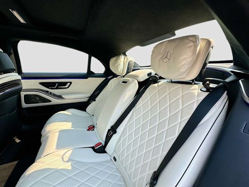 Used 2022 Mercedes-Benz S 580 4MATIC Sedan image 26