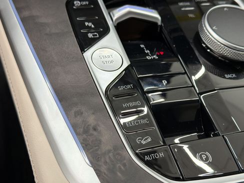 New 2026 BMW X5 xDrive50e AWD/4WD image 21