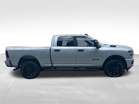 Used 2026 RAM 2500 Big Horn AWD/4WD image 7
