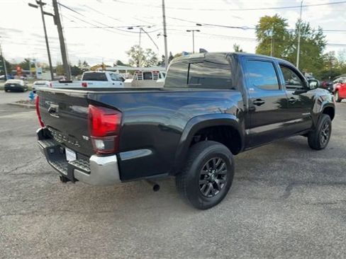 Used 2021 Toyota Tacoma SR5 image 8