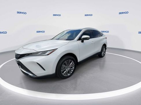 Used 2022 Toyota Venza Limited AWD/4WD image 4
