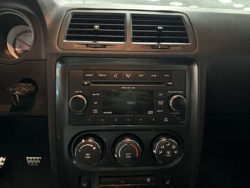Used 2009 Dodge Challenger R/T RWD image 30