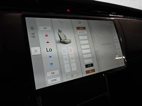 New 2026 Land Rover Range Rover Long Wheelbase SE image 25