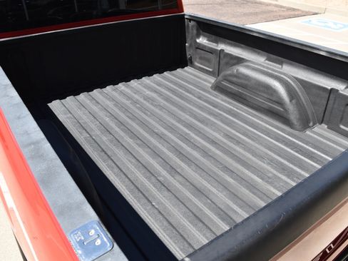Used 2004 Chevrolet Silverado 1500 W/T RWD image 22