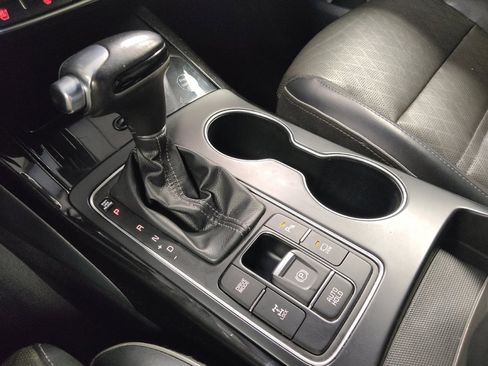 Used 2019 Kia Sorento SX AWD/4WD image 26