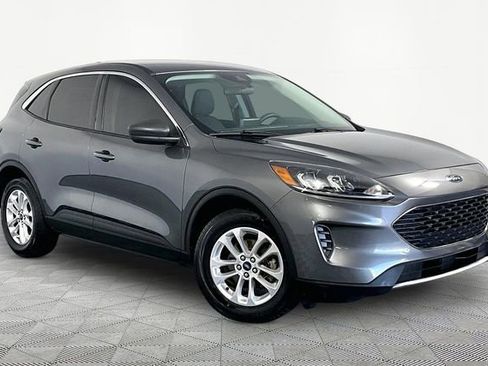 Used 2022 Ford Escape SE FWD image 1