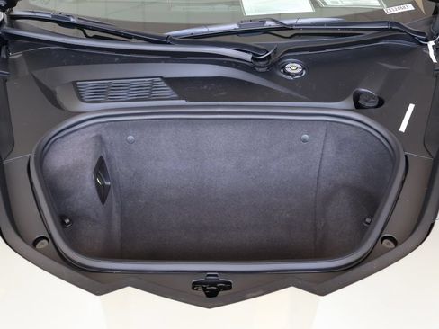 Used 2023 Chevrolet Corvette Stingray Preferred Cpe w/ Z51 Performance Package RWD image 16