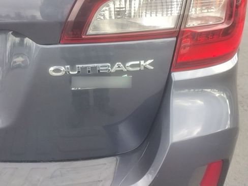 Used 2017 Subaru Outback 2.5i Limited image 30
