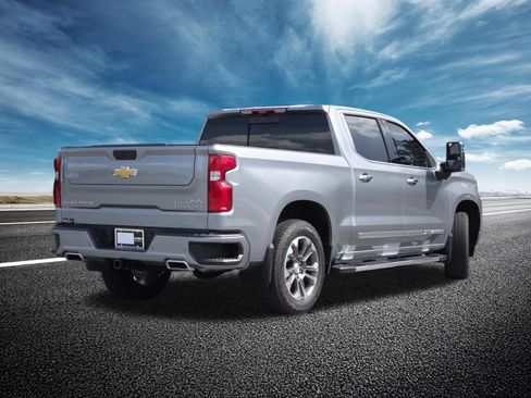 Used 2025 Chevrolet Silverado 1500 High Country w/ Technology Package AWD/4WD image 26