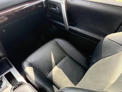 Used 2017 Toyota 4Runner Limited RWD image 15