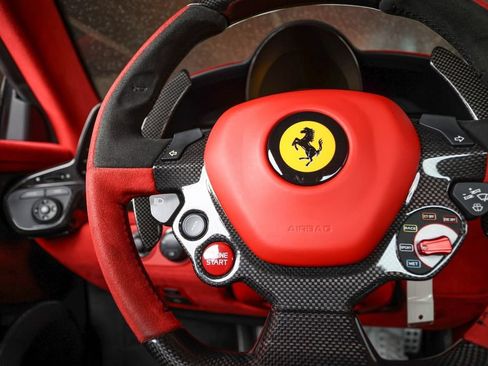 Used 2015 Ferrari 458 Speciale A RWD image 32