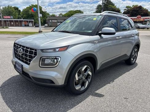 Certified 2023 Hyundai Venue SEL w/ Cargo Package FWD image 7