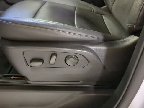 Used 2024 Chevrolet Silverado 1500 LTZ w/ LTZ Convenience Package II AWD/4WD image 16