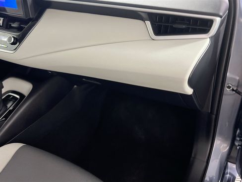 Used 2026 Toyota Corolla LE FWD image 33