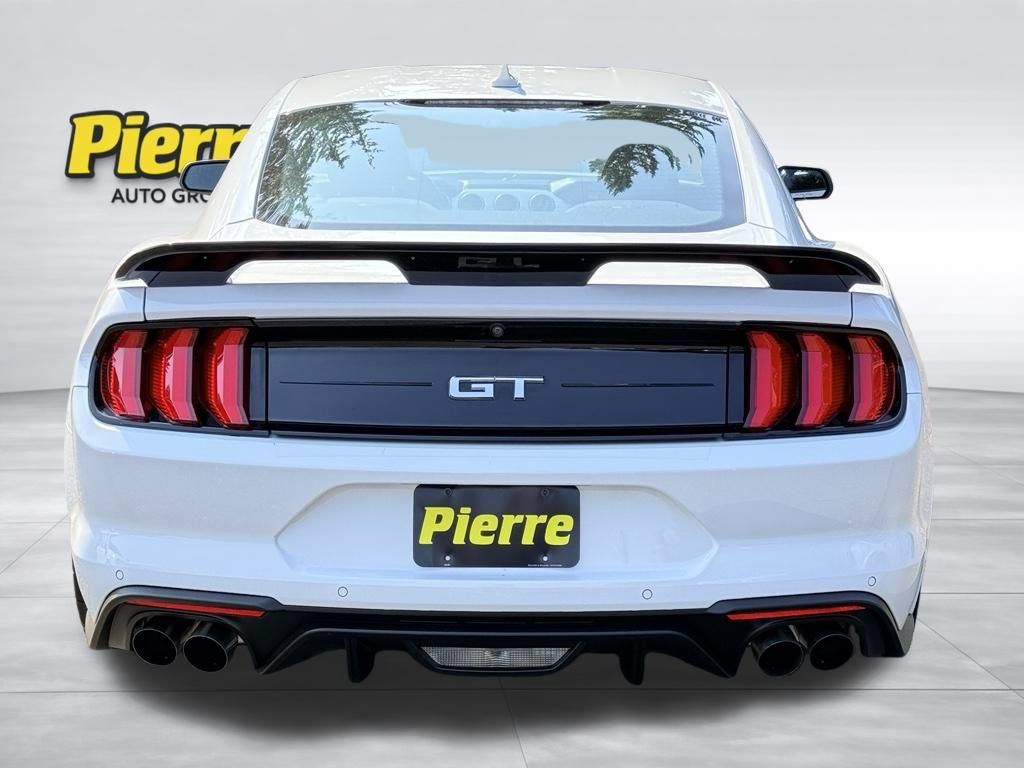 Used 2022 Ford Mustang GT w/ Equipment Group 301A RWD image 6