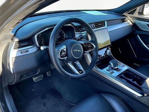 Used 2022 Jaguar XF R-Dynamic SE image 16