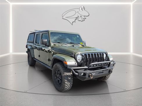 Used 2022 Jeep Gladiator Sport AWD/4WD image 3