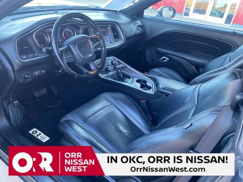 Used 2022 Dodge Challenger SXT w/ Plus Package image 14