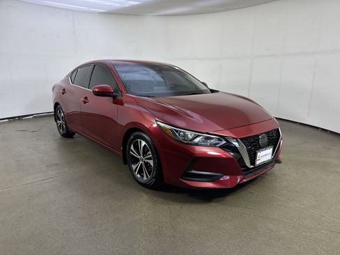 Used 2021 Nissan Sentra SV image 3
