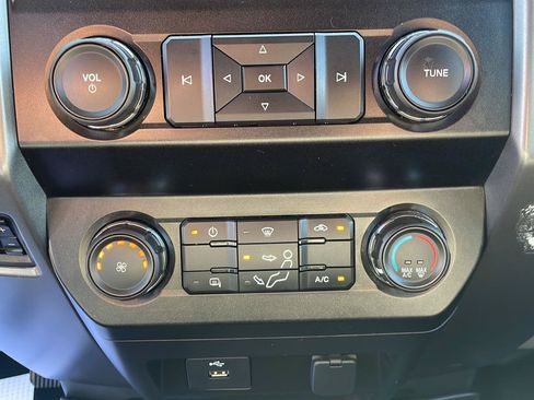Used 2019 Ford F350 XLT AWD/4WD image 20