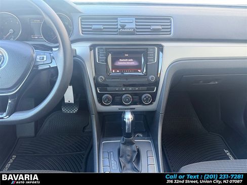 Used 2018 Volkswagen Passat 2.0T S FWD image 15