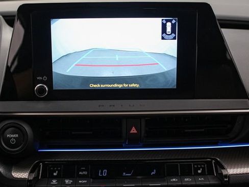 Used 2024 Toyota Prius XLE FWD image 22