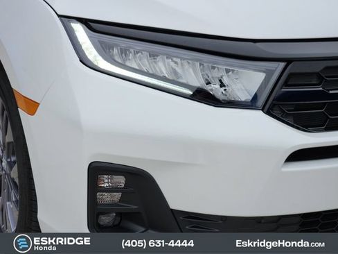 Certified 2026 Honda Odyssey Touring image 9