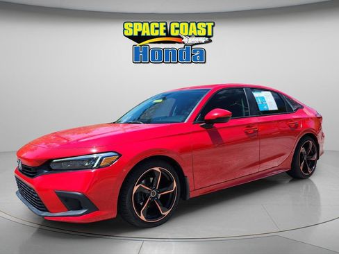 Used 2022 Honda Civic Touring image 6