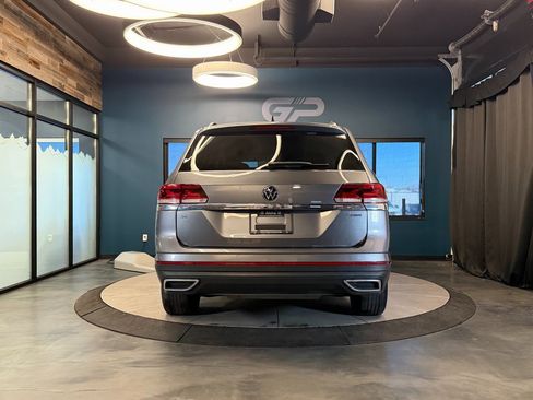 Used 2023 Volkswagen Atlas SE image 4
