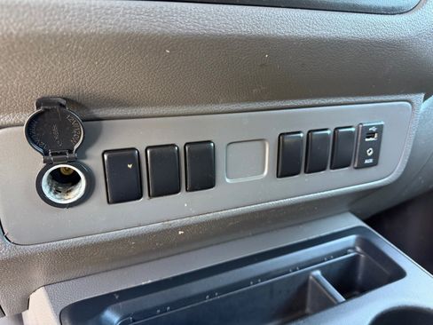 Used 2021 Nissan NV 1500 S image 20