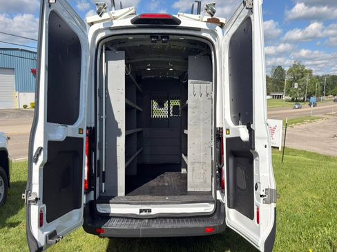 Used 2018 Ford Transit 250 148 Medium Roof RWD image 8