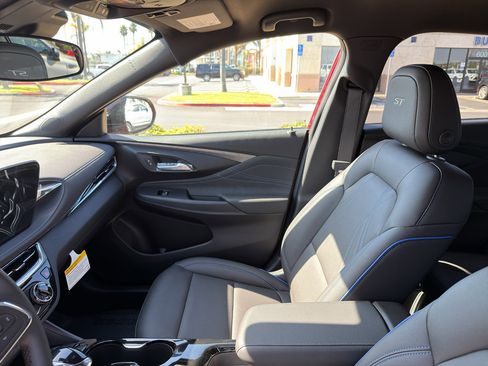 New 2026 Buick Envista Sport Touring w/ Convenience II Package FWD image 15