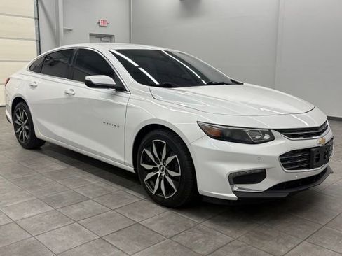 Used 2016 Chevrolet Malibu LT FWD image 1