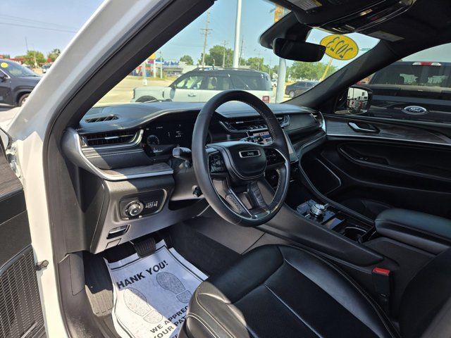 Used 2023 Jeep Grand Cherokee L Overland AWD/4WD image 2