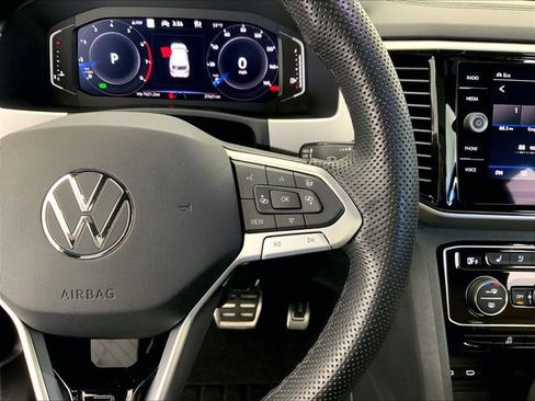 Used 2023 Volkswagen Atlas Cross Sport SEL Premium R-Line image 19