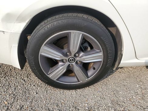 Used 2020 Nissan Altima 2.5 S FWD image 17