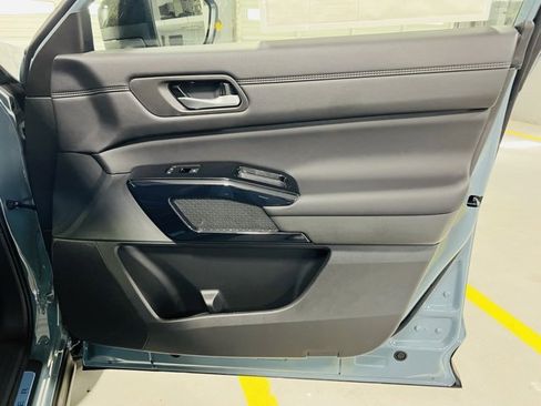 New 2026 Nissan Pathfinder Platinum image 39