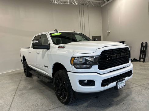 Used 2024 RAM 2500 Big Horn w/ Night Edition AWD/4WD image 4
