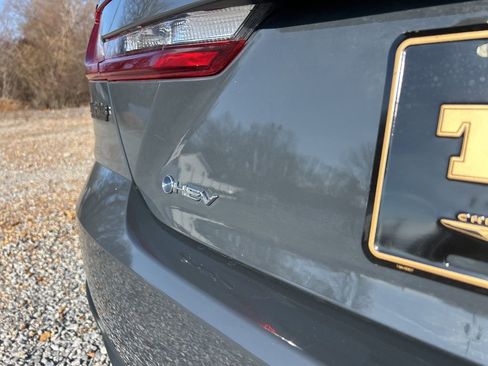 Used 2025 Toyota Camry SE image 37