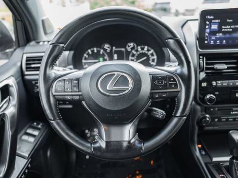 Used 2022 Lexus GX 460 w/ Black Line Special Edition AWD/4WD image 27