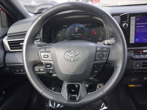Used 2025 Toyota Camry SE w/ Multimedia Upgrade Package image 40