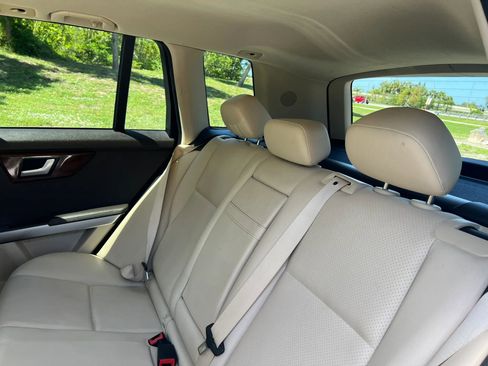 Used 2015 Mercedes-Benz GLK 350 2WD image 23